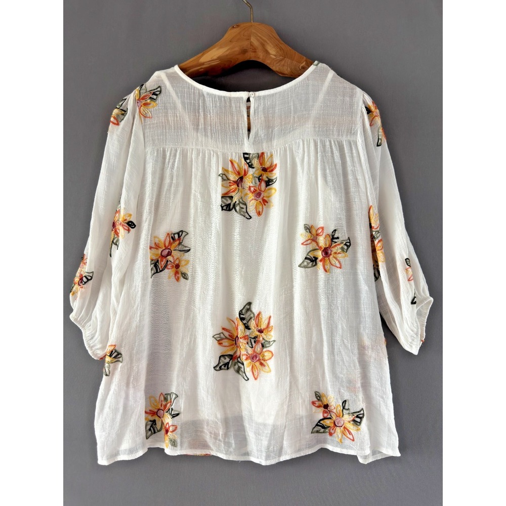 Rose & Everly Sunflower Embroidered Lace Inset Boho Cottage Blouse NWT Women's M - Picture 5 of 12